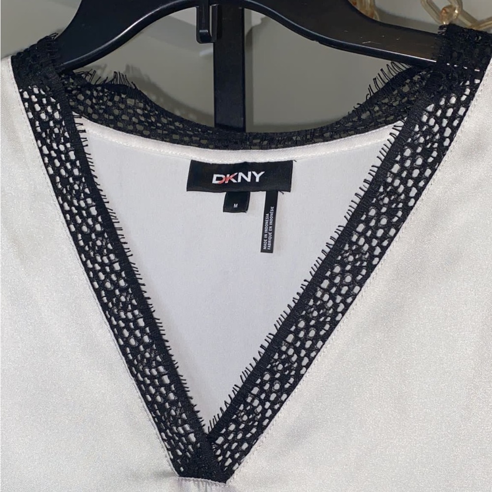 DKNY Donna Karan New York White Shirt - Picture 9 of 9